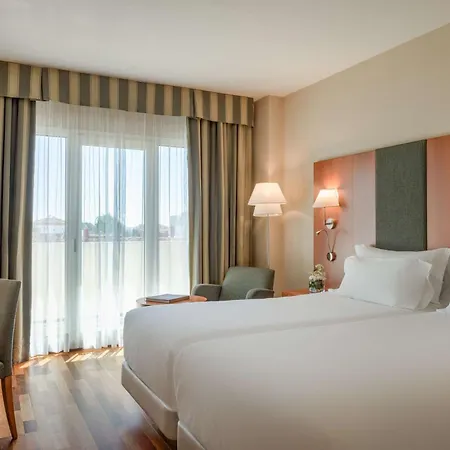 Nh Collection Hotel 4*