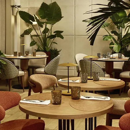 Nh Collection Szálloda 4*