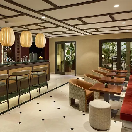 Отель Nh Collection 4*