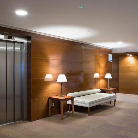 Nh Collection Готель